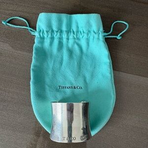 Tiffany & Co. Sterling Silver Napkin Ring with Signature Blue Pouch authentic